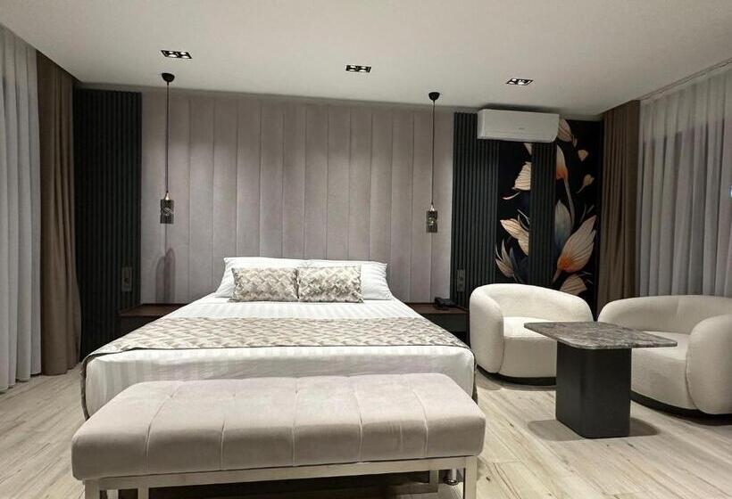 فندق La Miel Suites