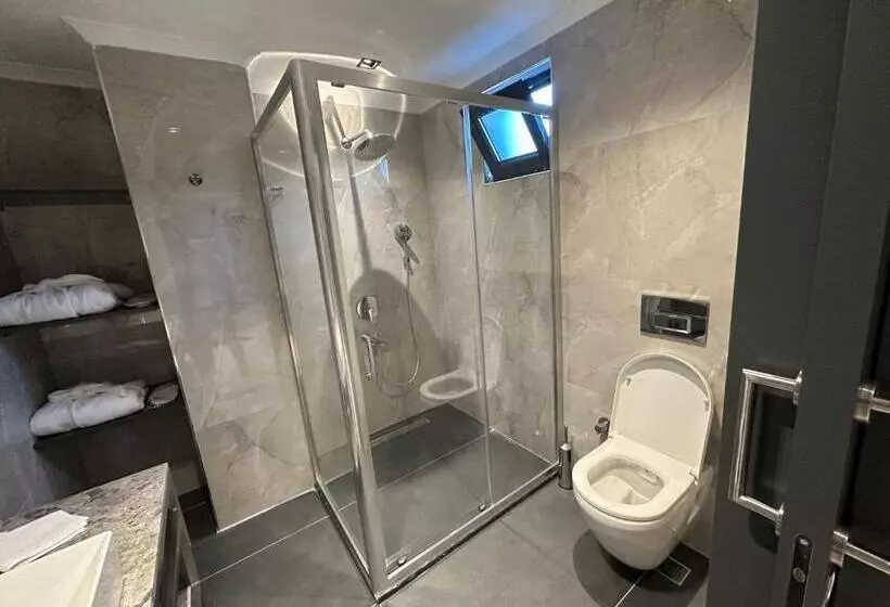 Hotelli La Miel Suites