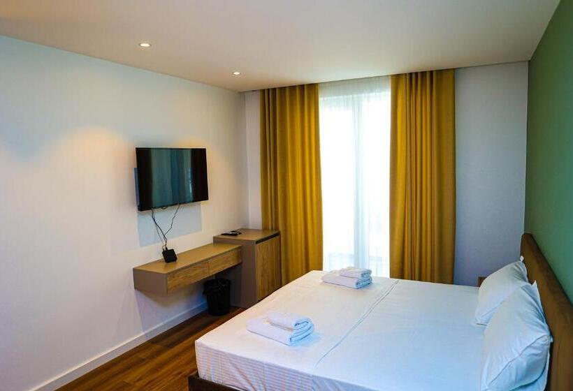 هتل Riviera Palace