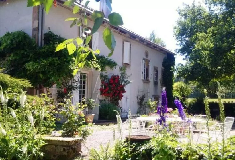 ペンション Maison De Caractère Avec Tennis, Cheminée Et Recharge électrique Aydoilles, Près D épinal Fr 1 5