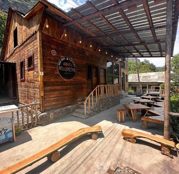 Panzió Melqonyan S Guest House & Coffee