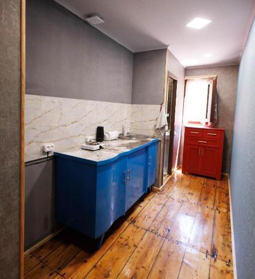 Pensione Melqonyan S Guest House & Coffee