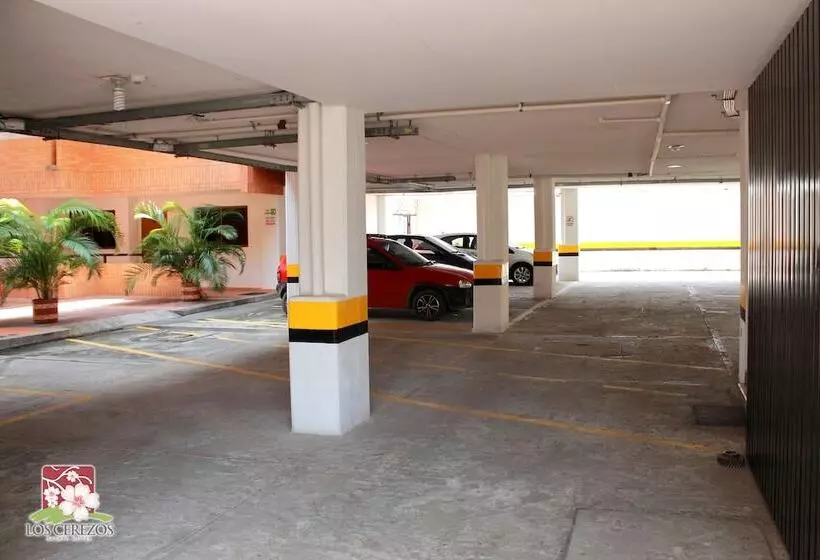 Apartahotel Los Cerezos