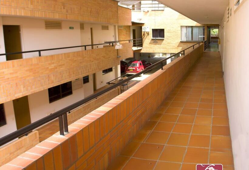 Apartahotel Los Cerezos