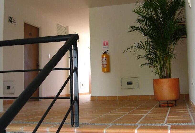 Apartahotel Los Cerezos