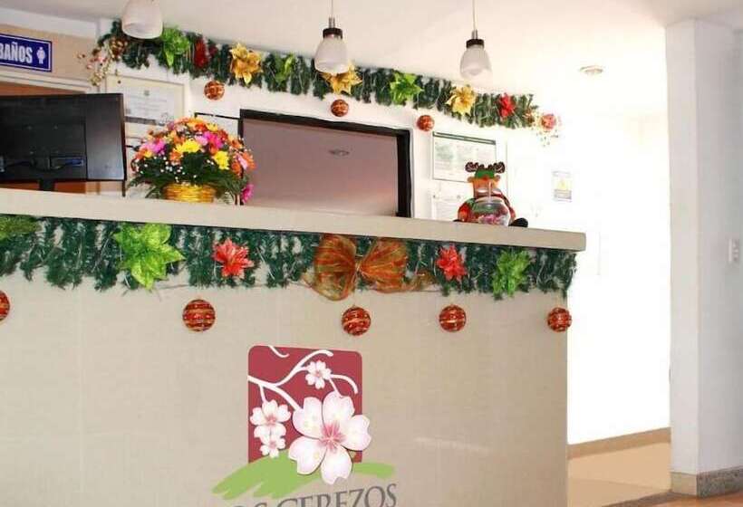 Apartahotel Los Cerezos