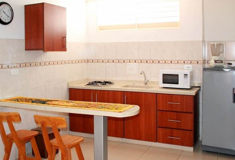 Apartahotel Los Cerezos