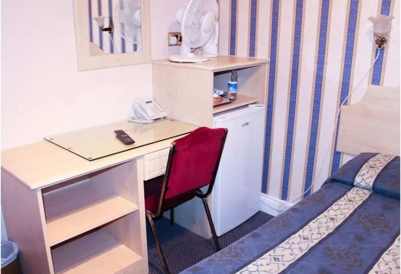 ベッドアンドブレックファースト Lampton Guest House