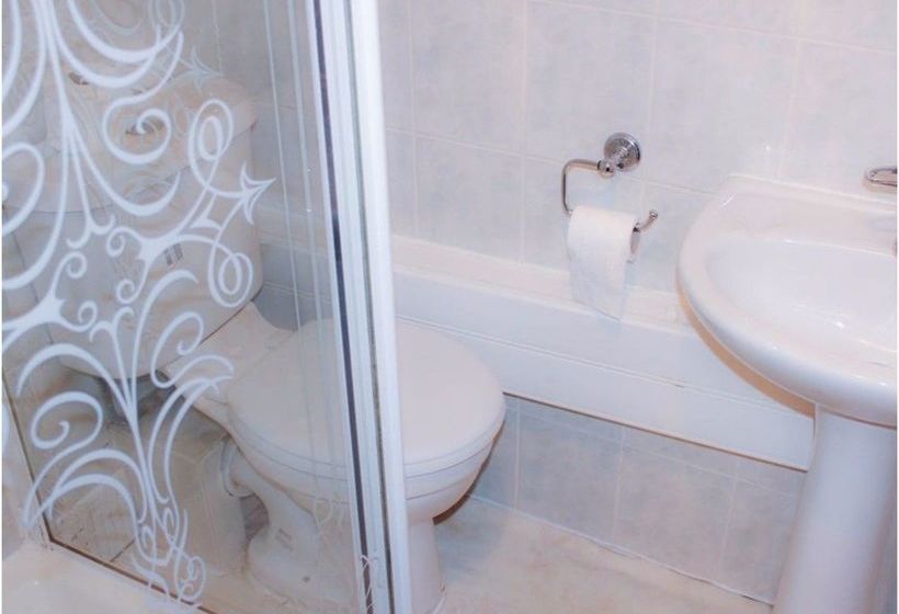 Bed and Breakfast Lampton Guest House