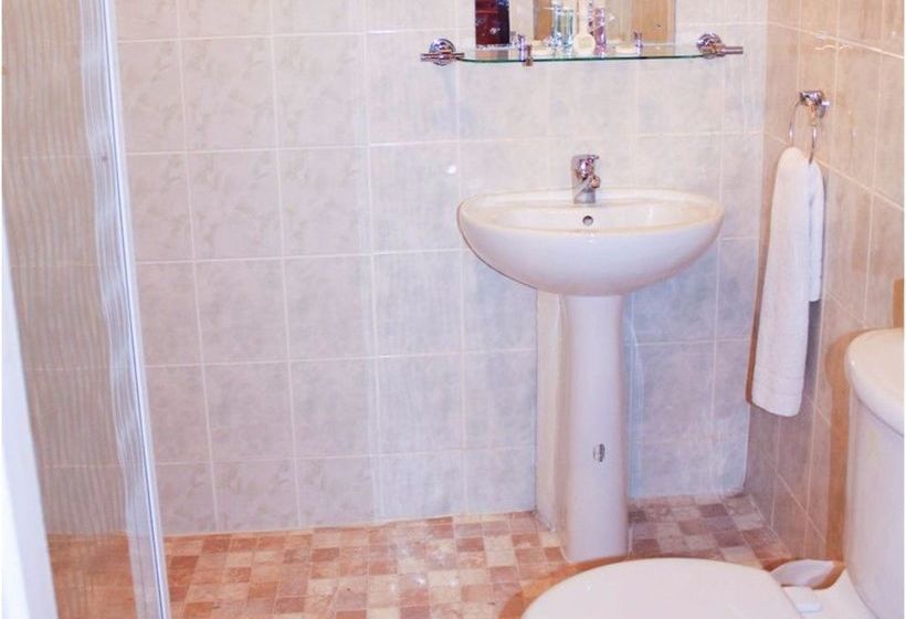 Bed and Breakfast Lampton Guest House