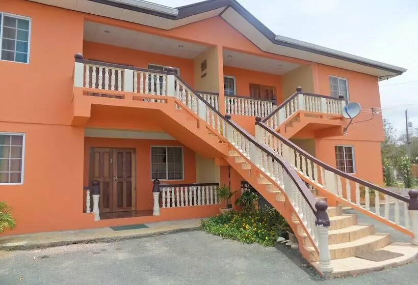 B's Guest House