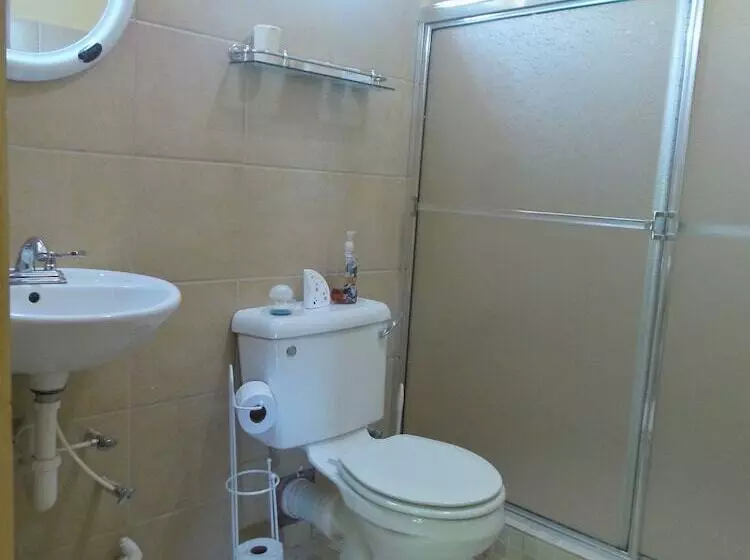 B's Guest House
