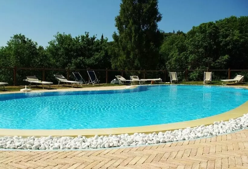 ホテル Agriturismo Poggio La Fioraia