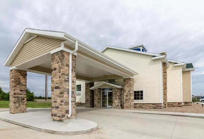 ホテル Cobblestone Inn & Suites  Oberlin