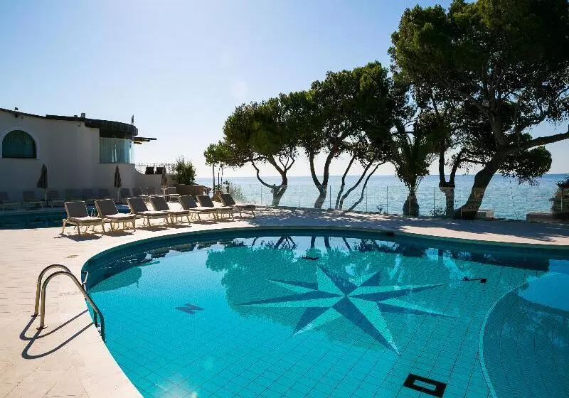 Hotelli Forte Village Resort  Bouganville