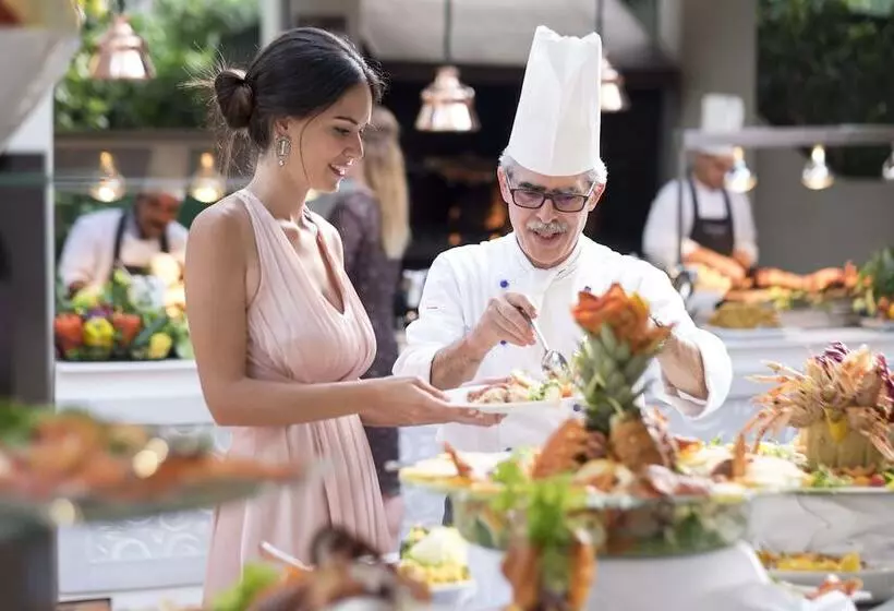 Hotelli Forte Village Resort  Bouganville