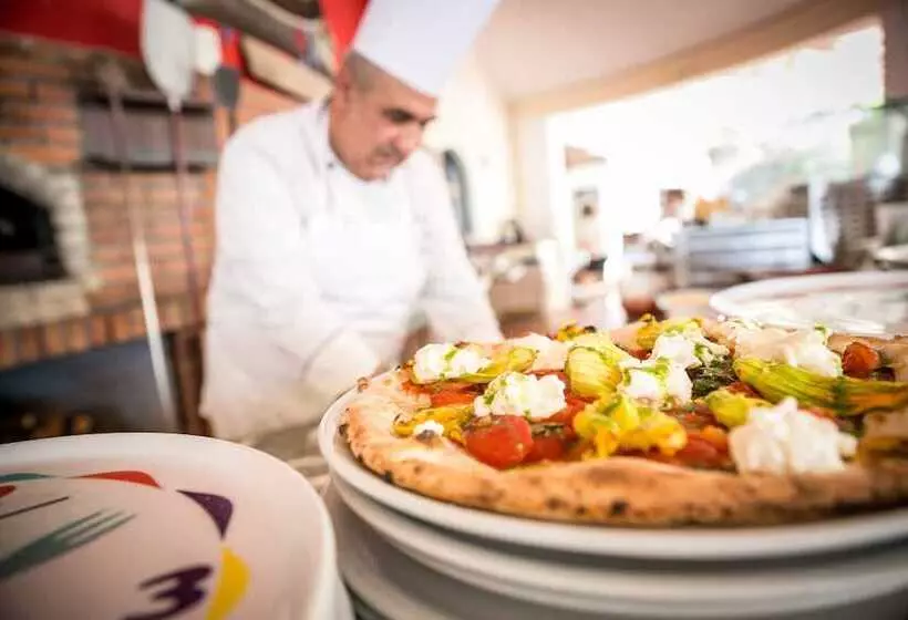 Hotelli Forte Village Resort  Bouganville