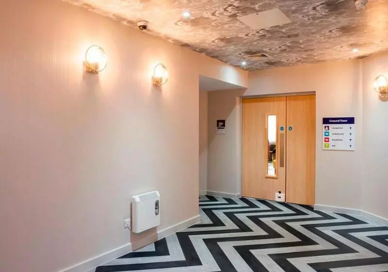 ホテル Ibis Styles London Heathrow Airport