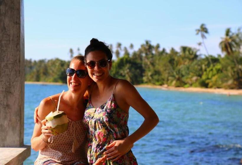 בית מלון כפרי Koh Mak White Sand Beach