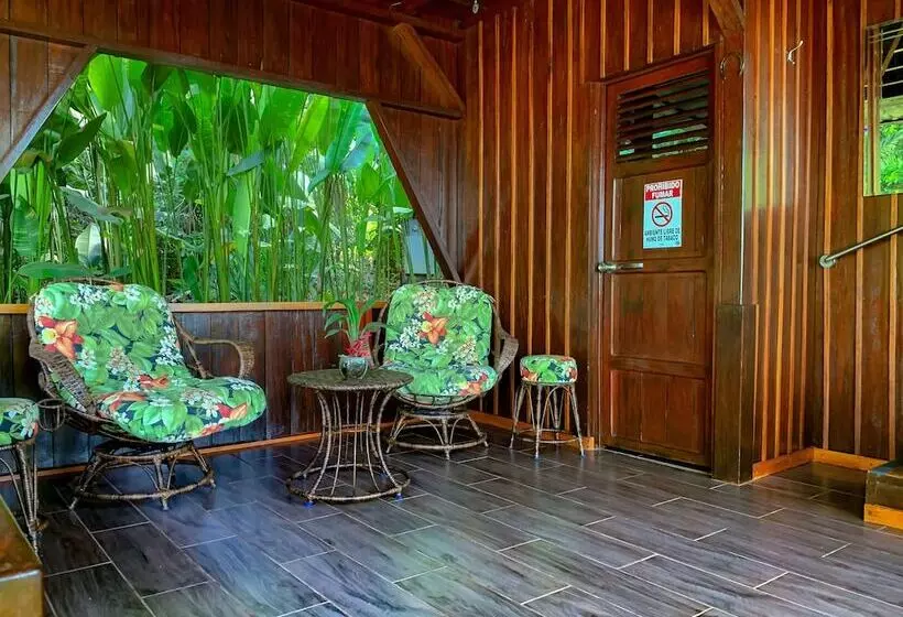 ホテル Las Caletas Lodge
