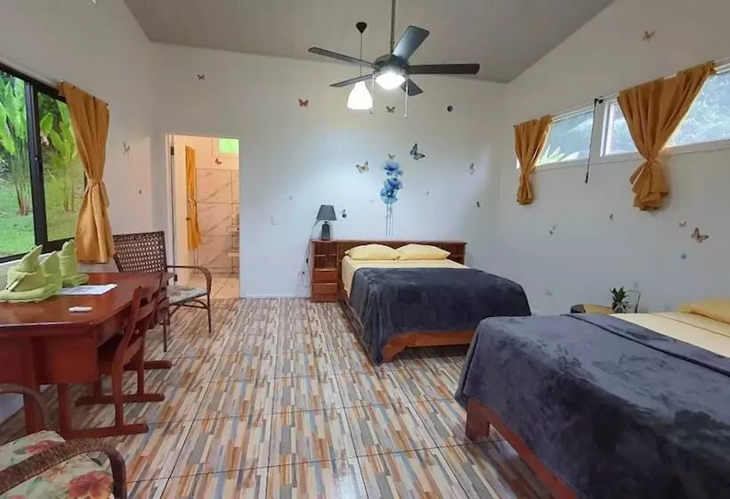 ホテル Las Caletas Lodge