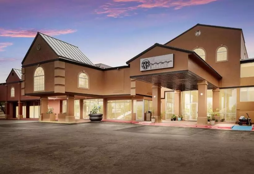 ホテル Pearl On The Concho Surestay Collection By Best Western