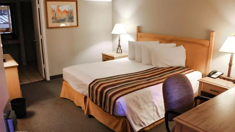 ホテル Pearl On The Concho Surestay Collection By Best Western