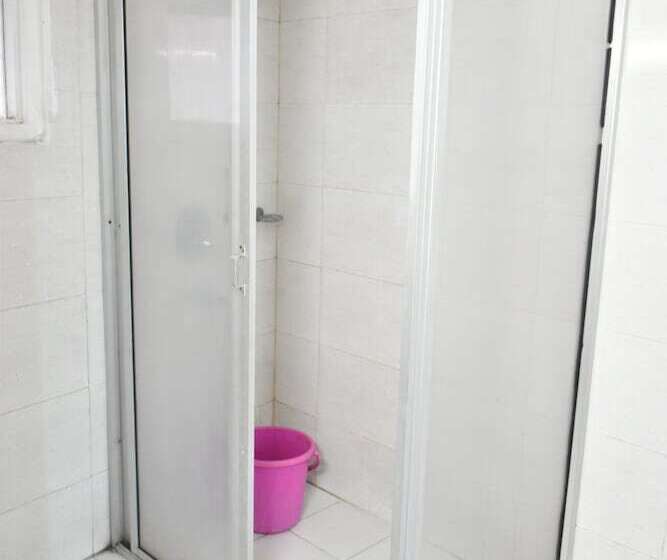 בית מלון כפרי Port View