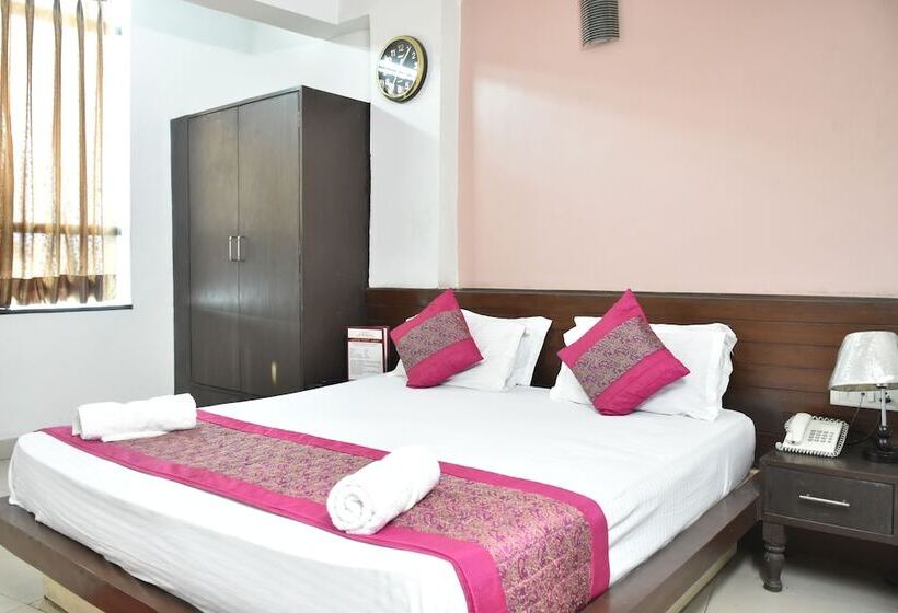 בית מלון כפרי Port View