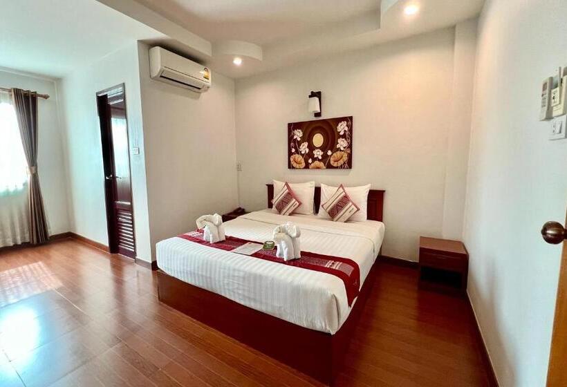 ホテル Sawadeelanna