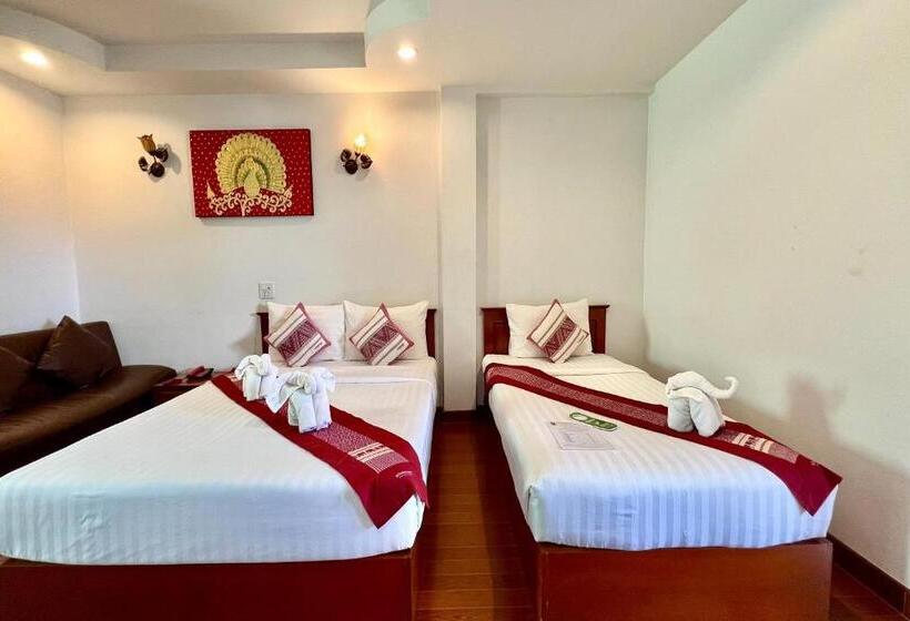 ホテル Sawadeelanna