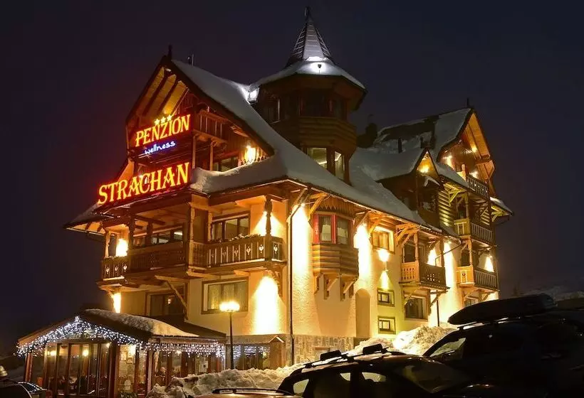 هتل Wellness Penzion Strachan