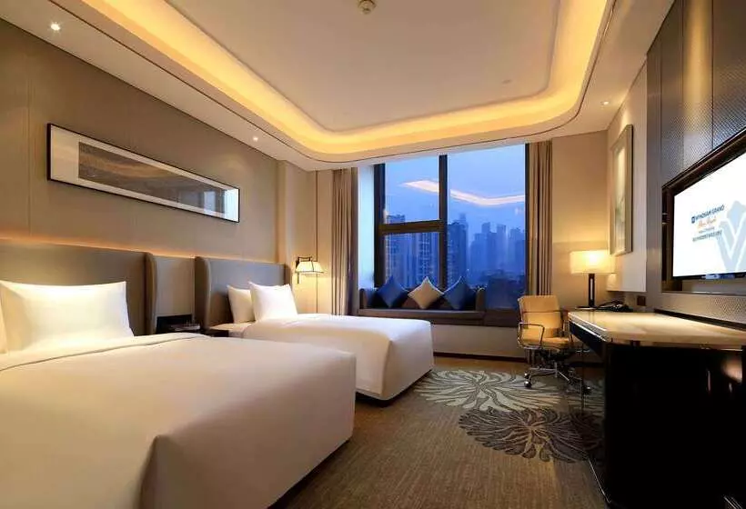 هتل Wyndham Grand Plaza Royale Huayu Chongqing