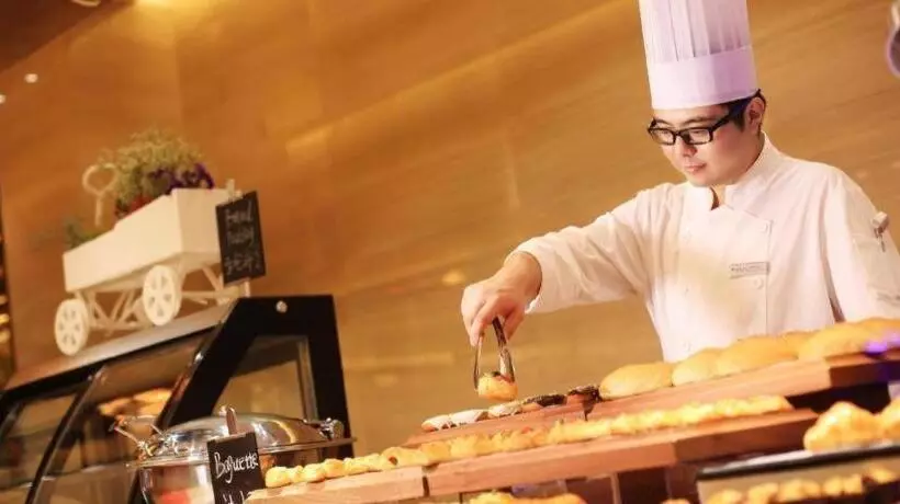 هتل Wyndham Grand Plaza Royale Huayu Chongqing