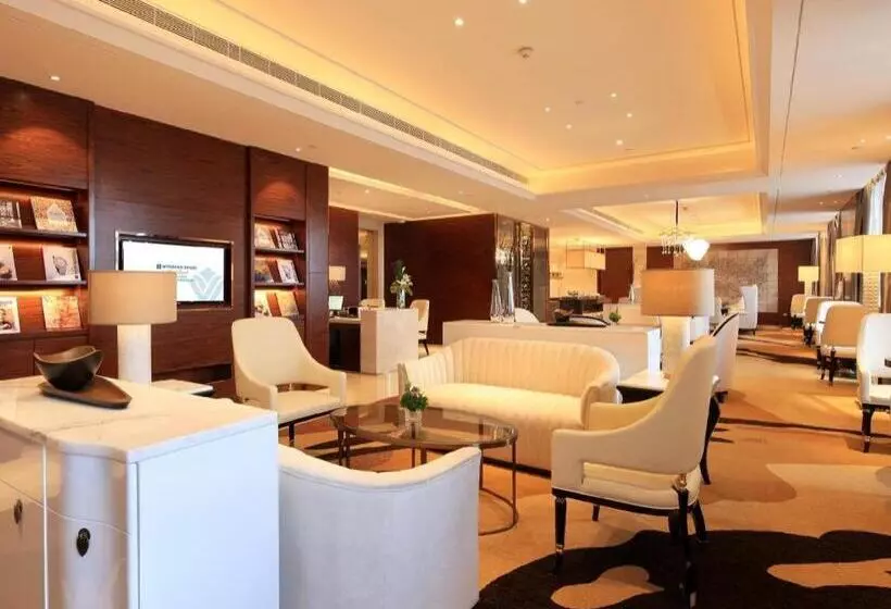 هتل Wyndham Grand Plaza Royale Huayu Chongqing