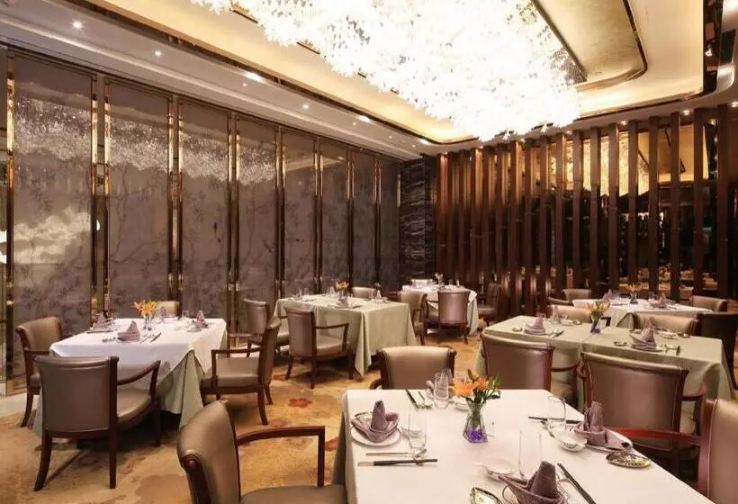 هتل Wyndham Grand Plaza Royale Huayu Chongqing