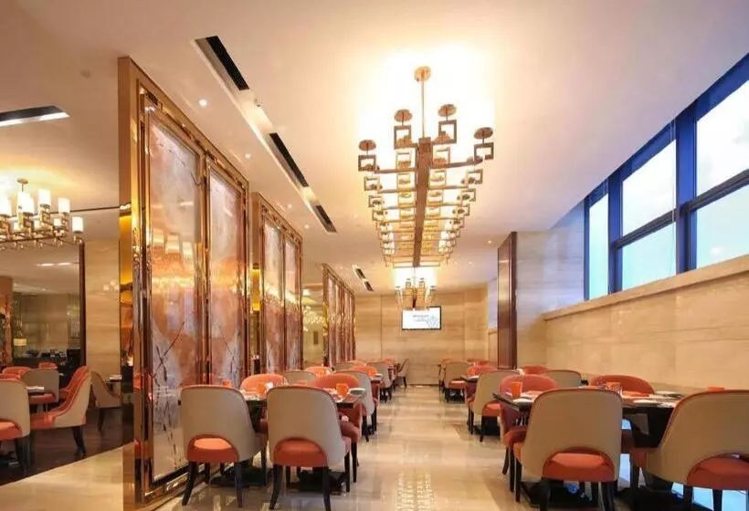 هتل Wyndham Grand Plaza Royale Huayu Chongqing