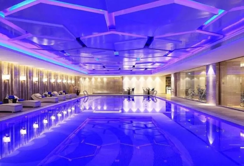 هتل Wyndham Grand Plaza Royale Huayu Chongqing