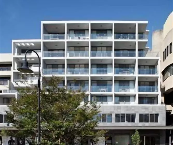 Wyndel Apartments   Clarke Street