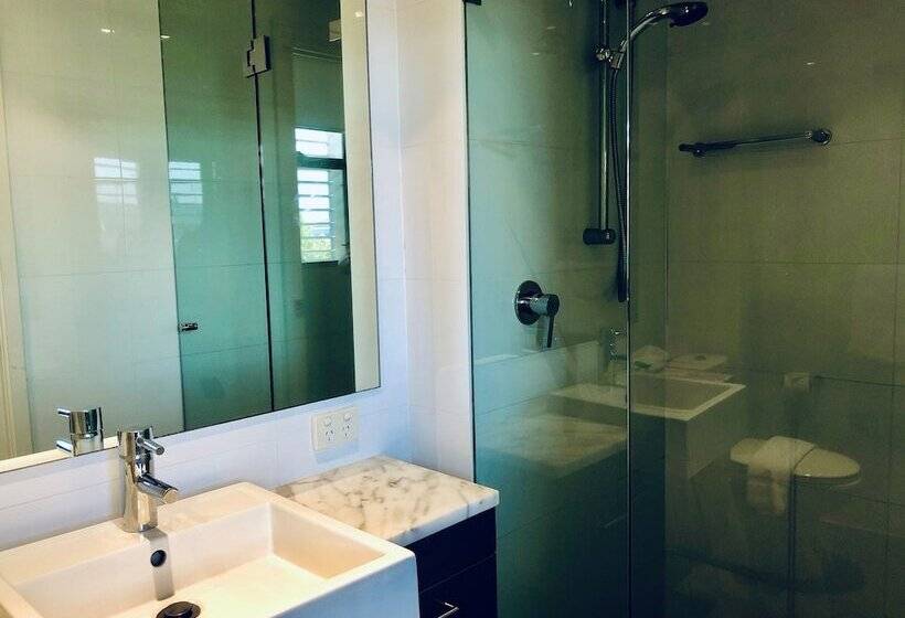 Wyndel Apartments   Clarke Street