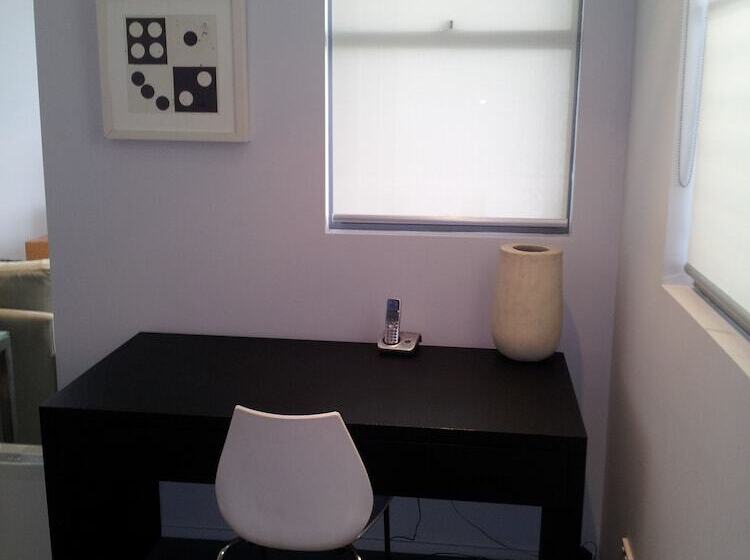 Wyndel Apartments   Clarke Street