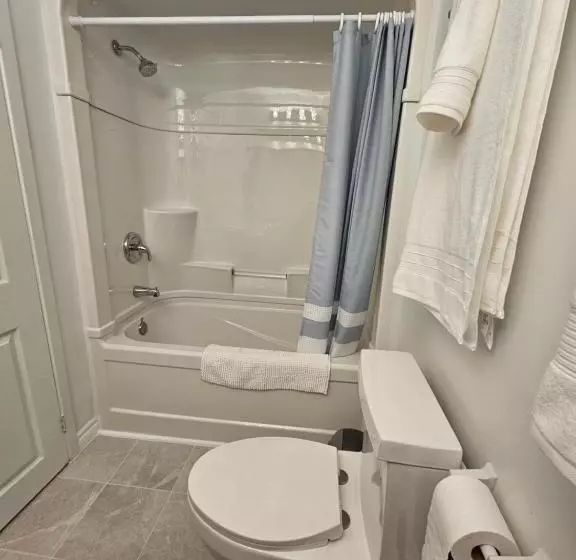 Aamiaismajoitus (B&B) Sunflower Guest Suites