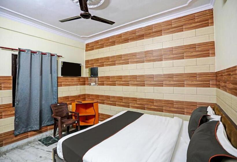 בית מלון כפרי Collection O Lux