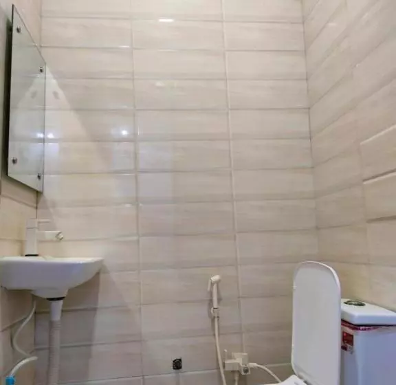 Oyo Flagship 81517 Hotel Cloud Inn