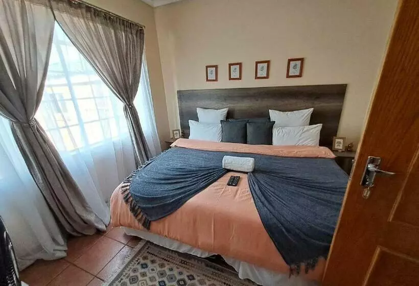 Majatalo Courtlyguesthouse