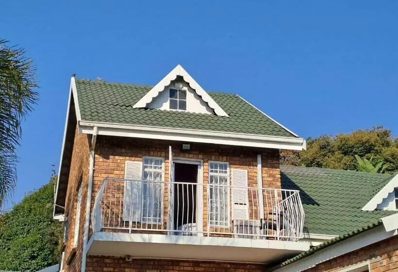 Majatalo Courtlyguesthouse