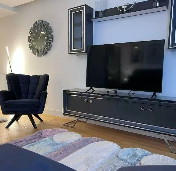 Comfortable Living Space  Fully Equipped Apartment  Pullman