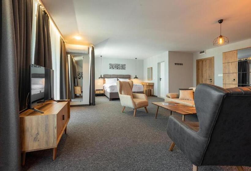 پانسیون къща за гости лилия 5