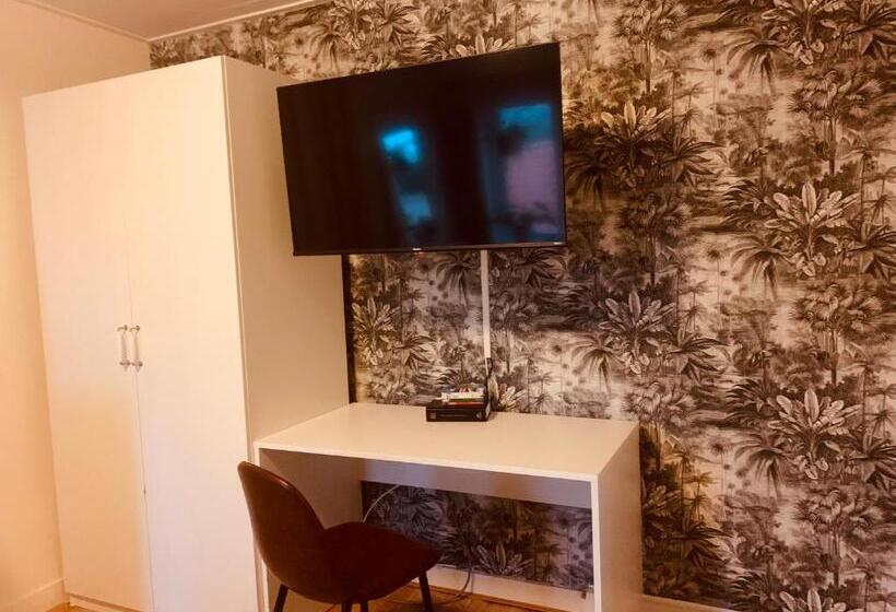 膳宿费 Balsemien Logies