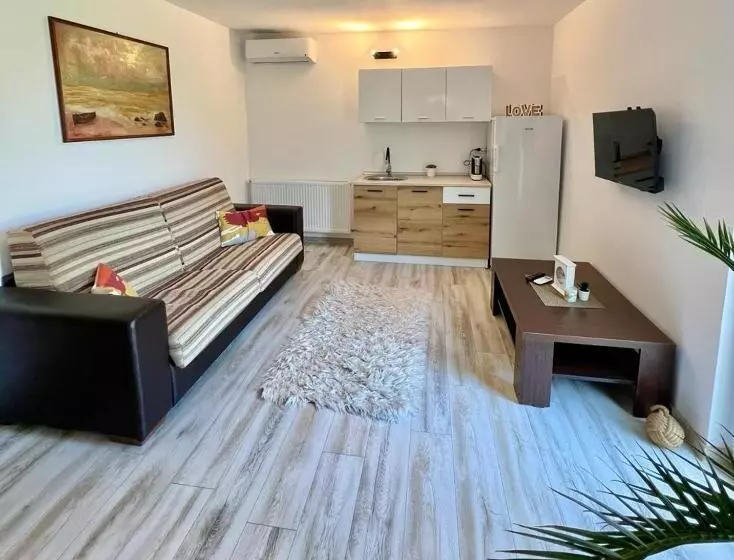 پانسیون House75